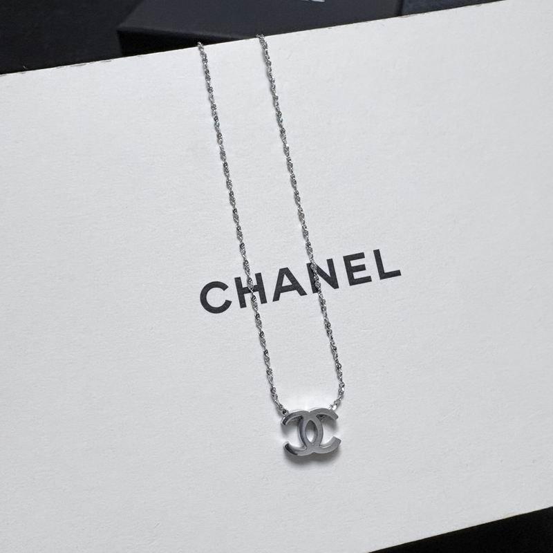 Chanel Necklace 06yxs105